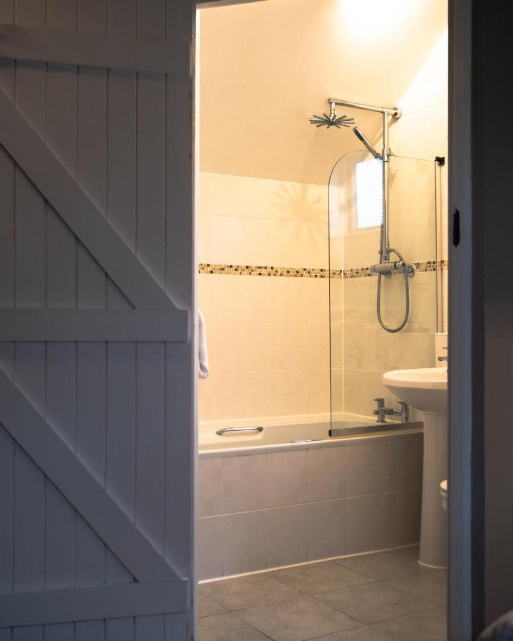 Crouchers Hotel Chichester Bagian luar foto