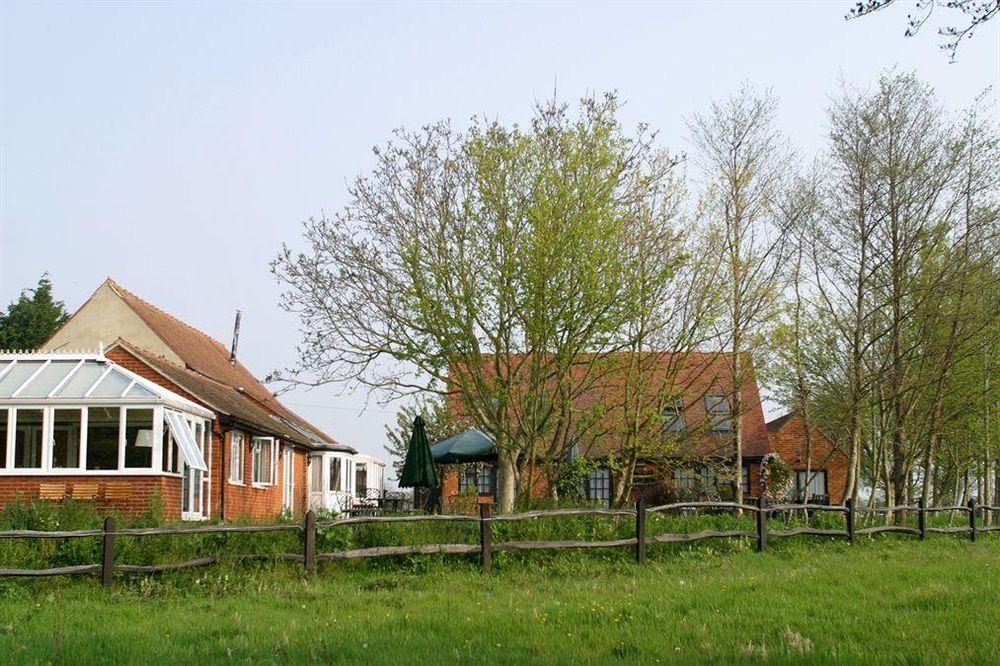 Crouchers Hotel Chichester Bagian luar foto