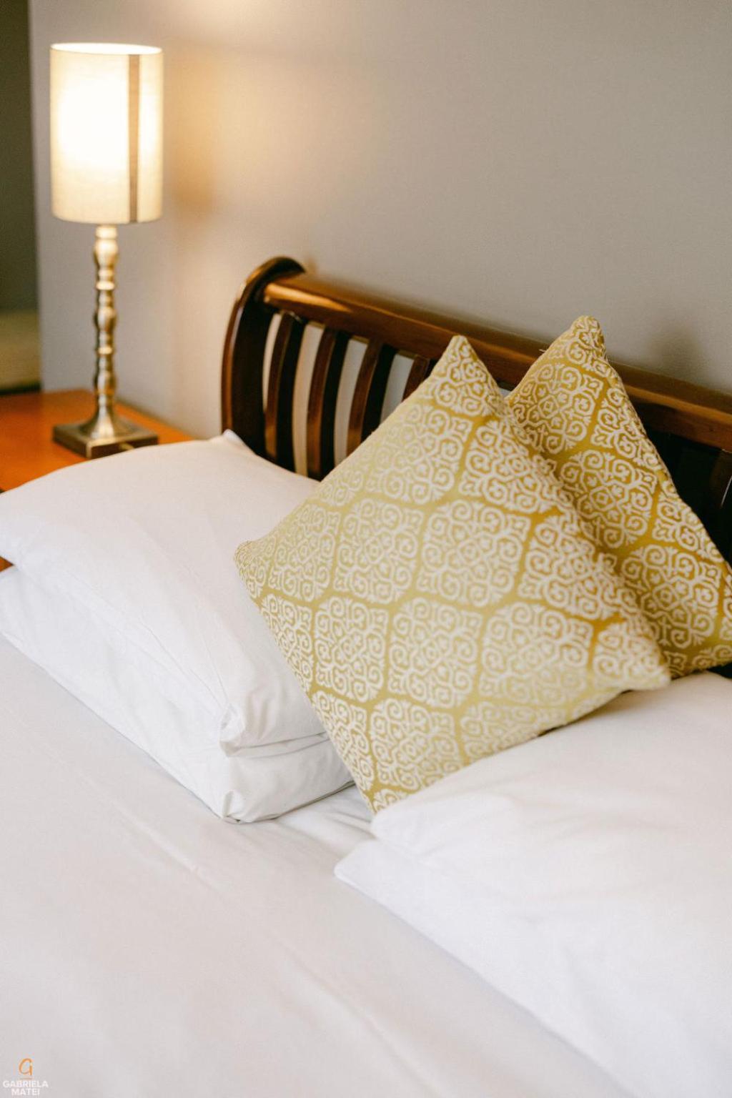 Crouchers Hotel Chichester Bagian luar foto