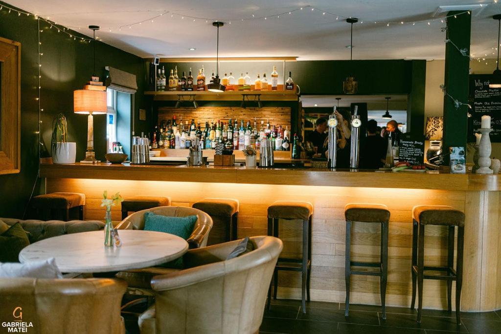 Crouchers Hotel Chichester Bagian luar foto