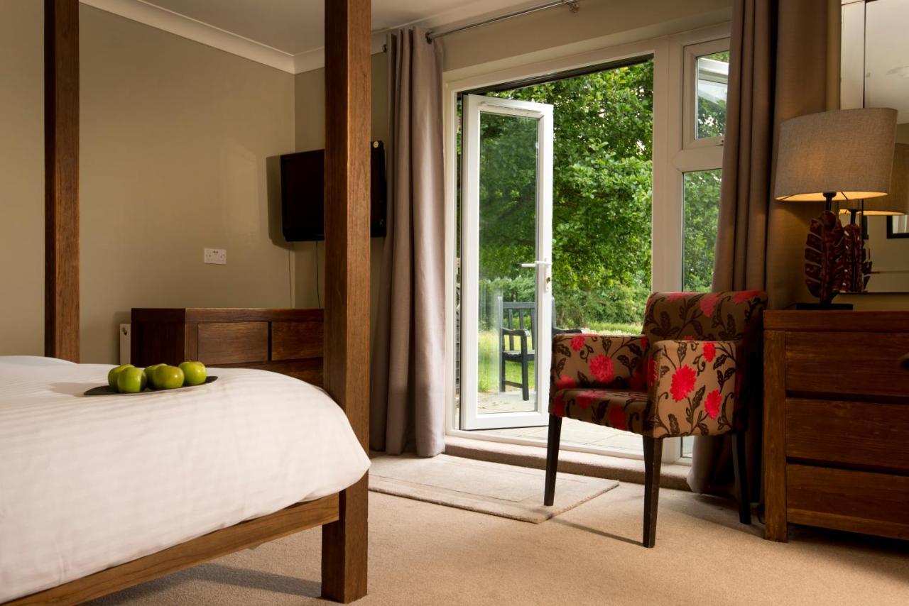 Crouchers Hotel Chichester Bagian luar foto